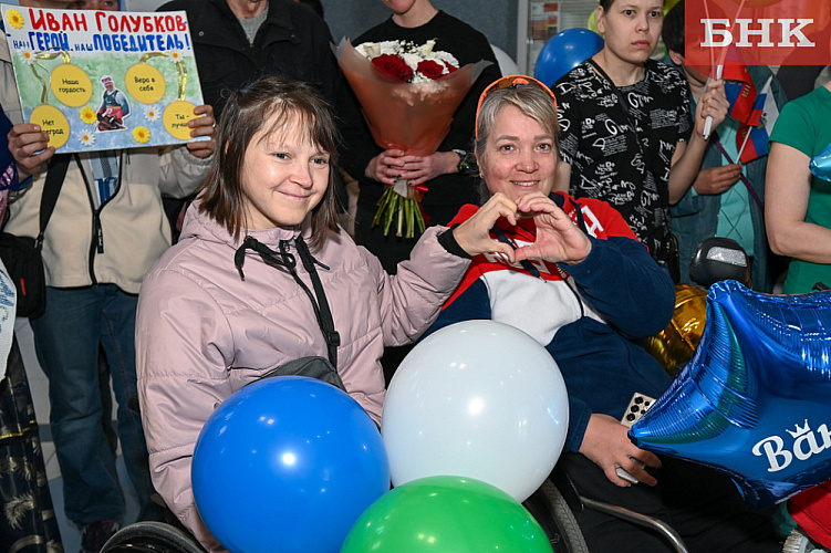 БНК: «Безграничная гордость» - в Сыктывкаре встретили паралимпийца Ивана Голубкова