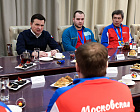 Министр спорта РФ М.В. Дегтярев, Губернатор Московской области А.Ю. Воробьев, президент ПКР П.А. Рожков встретились с подмосковной командой по итогам выступления на зимнем Кубке Защитников Отечества