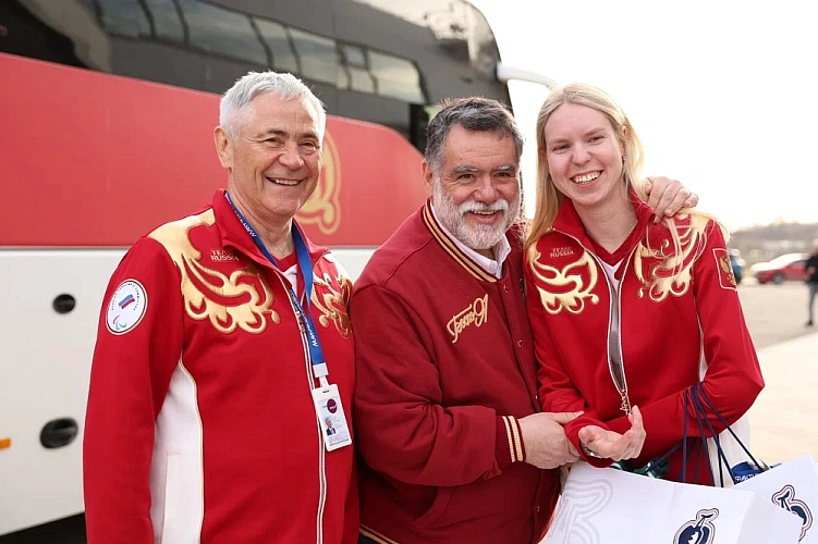 Делегация российских паралимпийцев посетила швейную фабрику «Мануфактуры Bosco»