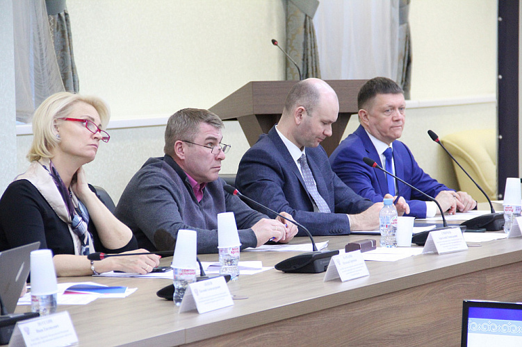 Президент ПКР П.А. Рожков в зале Исполкома ПКР провел заседание Межведомственной комиссии по развитию адаптивной физической культуры и спорта Совета при Президенте Российской Федерации по развитию физической культуры и спорта  