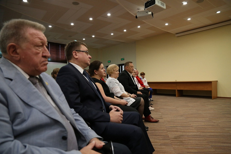 Руководители ПКР на тренировочных базах «Озеро Круглое» и УТЦ «Новогорск» провели встречи со спортсменами, тренерами и специалистами паралимпийских сборных команд России по летним видам спорта