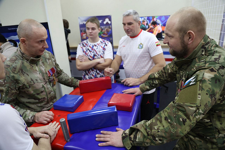 В Курске прошел Паралимпийский урок для ветеранов СВО в рамках проекта «Герои нашего времени», проводимого ПКР и Общероссийским Движением «Здоровое Отечество»