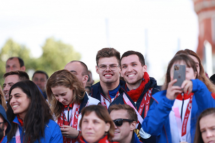 Паралимпийскую сборную России торжественно встретили на Красной площади Паралимпийскую сборную России торжественно встретили на Красной площади
