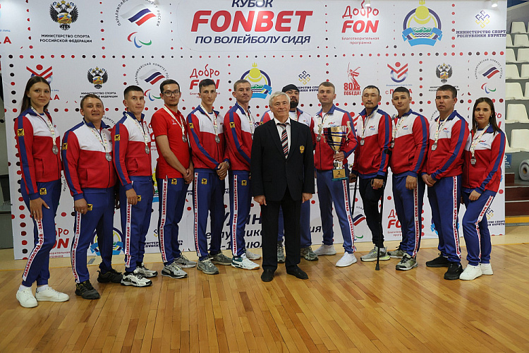 Команда Бурятии выиграла Кубок Фонбет по волейболу сидя среди ветеранов СВО