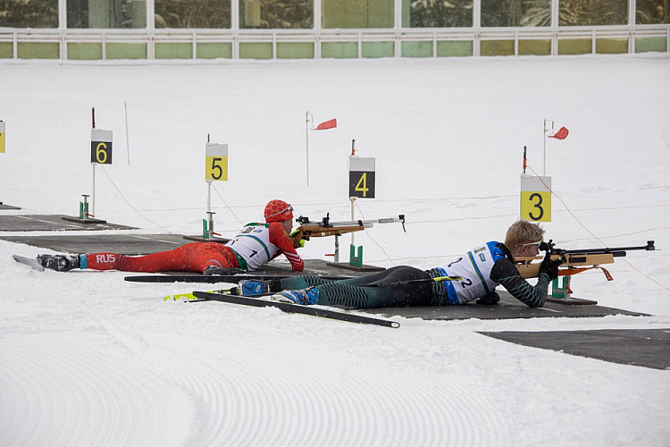 В Ханты-Мансийске определены победители и призеры главного старта по лыжным гонкам и биатлону спорта лиц с ПОДА спортивного сезона 2023 года
