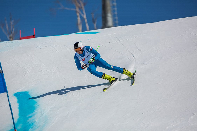 Старший тренер сборной России по горнолыжному спорту лиц с ПОДА А.В. Назаров: «Прошедший спортивный сезон выдался непростым, как для нас, так и для всего паралимпийского спорта»