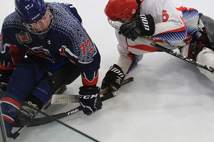 В г. Москве в Ледовом дворце «Умка» стартовал Открытый Кубок по хоккею-следж «Кубок Мужества»