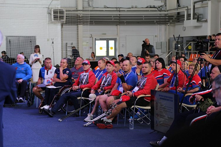 ПКР в г. Белово провел Паралимпийский урок для участников межрегиональных соревнований ветеранов СВО «Кубок Защитников Отечества»