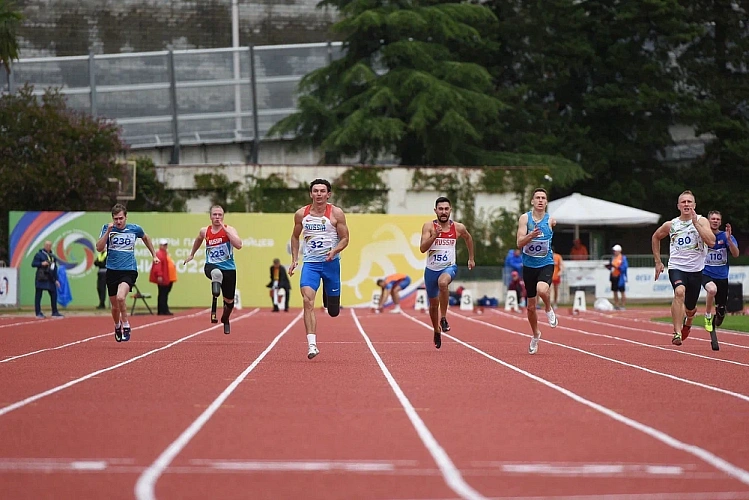 Во второй соревновательный день по легкой атлетике Летних Игр Паралимпийцев был превышен рекорд мира  
