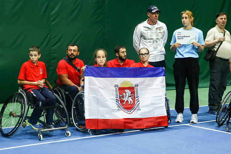 43 спортсмена из 11 регионов страны разыграли медали чемпионата России по теннису на колясках