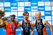 Василий Егоров стал победителем этапа Кубка мира по паратриатлону в Испании