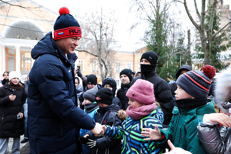 Поздравление Министра спорта России, президента Олимпийского комитета России М.В. Дегтярева с наступающим Новым годом и Рождеством Христовым! Поздравление Министра спорта России, президента Олимпийского комитета России М.В. Дегтярева с наступающим Новым годом и Рождеством Христовым!