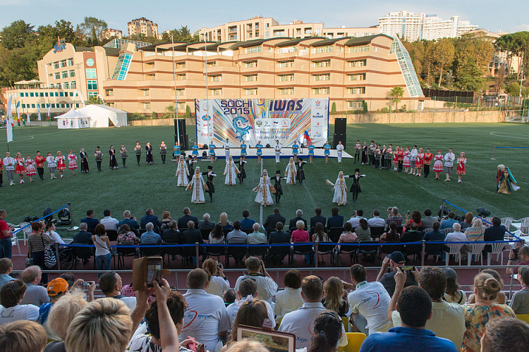 Всемирные игры Международной спортивной федерации колясочников и ампутантов IWAS 2015 года торжественно открыты в Сочи!