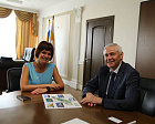 П.А. Рожков в офисе ПКР встретился с Министром спорта Белгородской области Н.Ю. Жигаловой