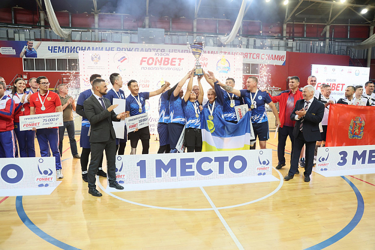 Команда Бурятии выиграла Кубок Фонбет по волейболу сидя среди ветеранов СВО