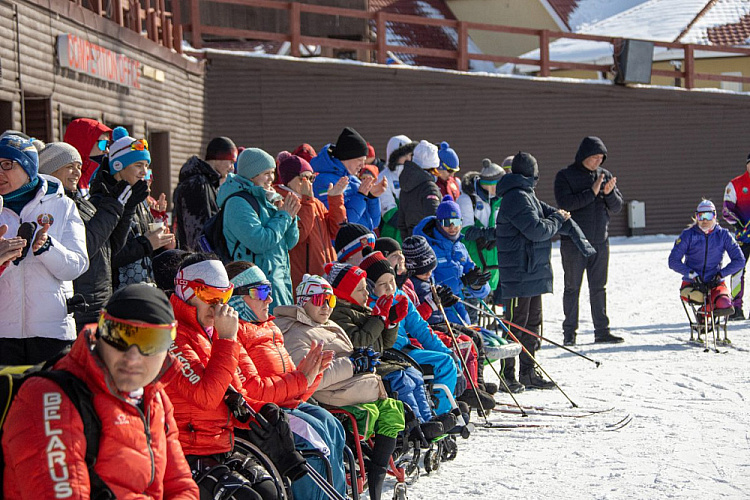 В Ханты-Мансийске определены победители и призеры главного старта по лыжным гонкам и биатлону спорта лиц с ПОДА спортивного сезона 2023 года