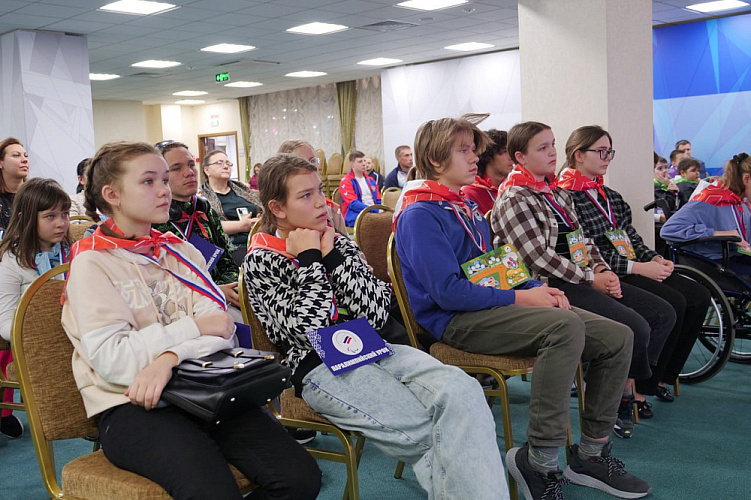 В Образовательно-демонстрационном центре Паралимпийского комитета России проведен Паралимпийский урок для детей и подростков с ограниченными возможностями здоровья