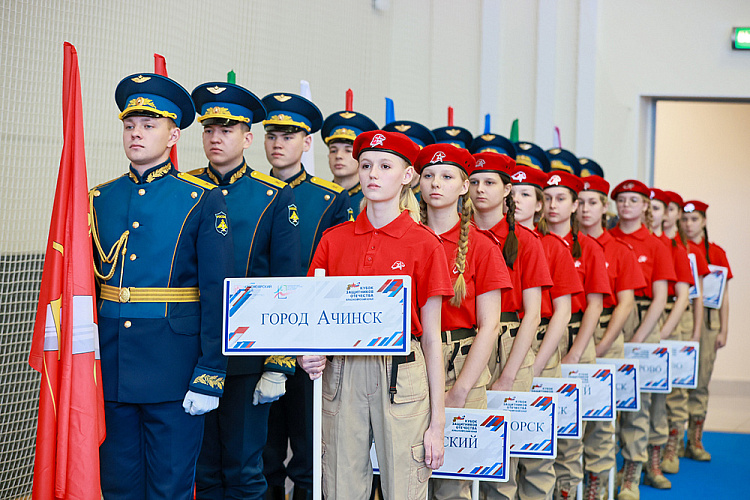 В Красноярске официально открыли Кубок Защитников Отечества