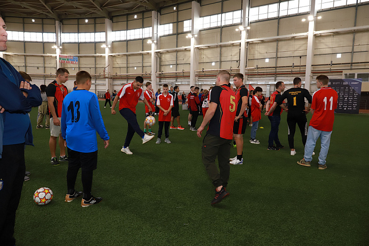 Заместитель руководителя Аппарата ПКР, чемпион Паралимпийских игр по футболу лиц с заболеванием ЦП И.Е. Потехин в г. Казани принял участие в церемонии открытия Всероссийских соревнований по футболу лиц с ОВЗ «Стальная воля»