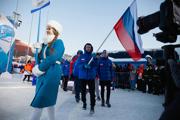 Алексей Бугаев: Лауреат XVII премии «Возвращение в жизнь» в номинации «Я люблю тебя, жизнь» Алексей Бугаев: Лауреат XVII премии «Возвращение в жизнь» в номинации «Я люблю тебя, жизнь»