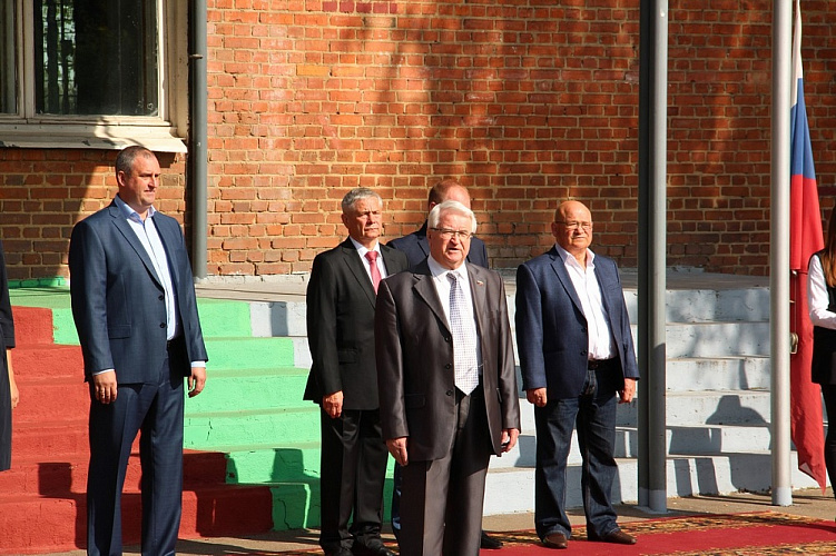 П.А. Рожков в г. Подольске (Московская область) в Подольском социально-спортивном институте принял участие в открытии учебного года