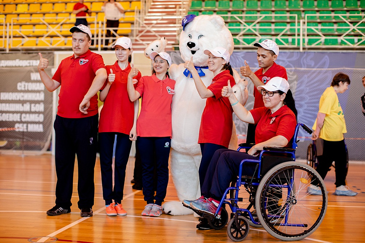 Камчатские паралимпийцы провели «Паралимпийский урок» в образовательных учреждениях Камчатского края