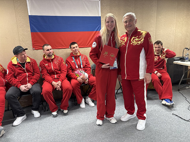 8 золотых, 1 серебряную и 3 бронзовые медали завоевала Паралимпийская команда России на XIV Паралимпийских зимних играх в Италии