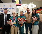 В аэропорту Шереметьево торжественно встретили российских паралимпийцев, вернувшихся с чемпионата мира по плаванию в Сингапуре