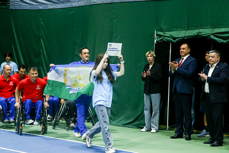 43 спортсмена из 11 регионов страны разыграли медали чемпионата России по теннису на колясках