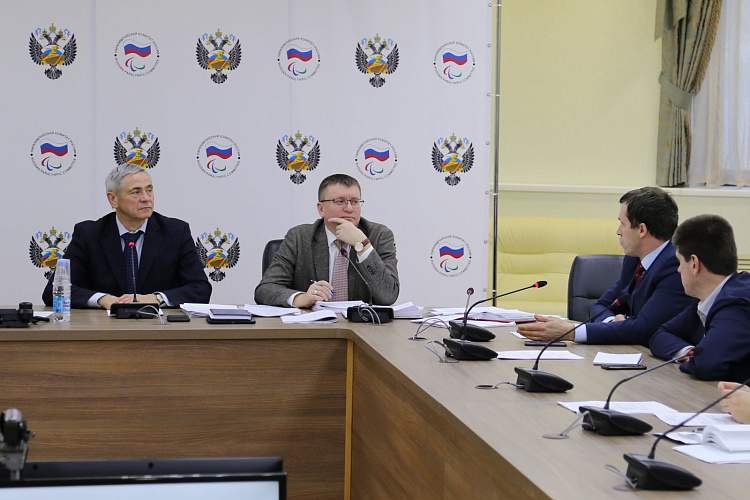 П.А. Рожков в зале Исполкома Паралимпийского комитета России провел заседание Совета по координации программ, планов и мероприятий ПКР