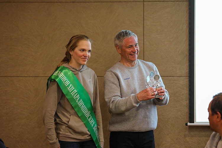 П.А. Рожков во время очередной встречи с делегацией на Паралимпиаде-2018 поздравил чемпионов и призеров Игр, а также тренеров и персонал спортсменов с завоеванными медалями