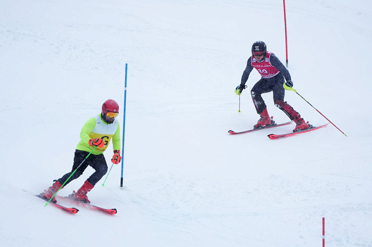 Международная арена рада возвращению российских горнолыжников спорта слепых - старший тренер сборной России Н.А. Брусова Международная арена рада возвращению российских горнолыжников спорта слепых - старший тренер сборной России Н.А. Брусова