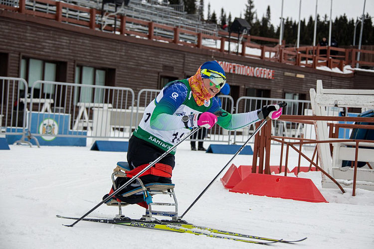 В Ханты-Мансийске определены победители и призеры главного старта по лыжным гонкам и биатлону спорта лиц с ПОДА спортивного сезона 2023 года