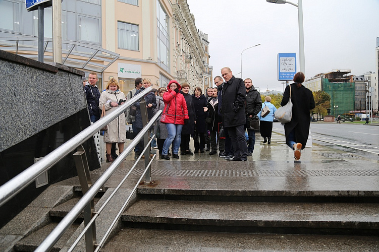 А.А. Строкин, О.В. Семенова в актовом зале ПКР вручили специалистам подразделений Министерства социального развития Московской области удостоверения о повышении квалификации