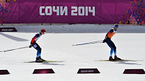 Российский спортсмен с нарушением зрения С. Чохлаев завоевал серебряную медаль в лыжных гонках на 20 км