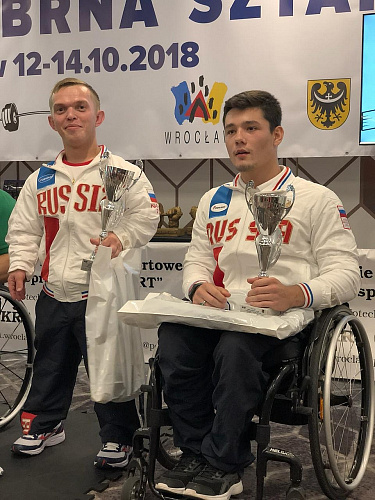 9 золотых, 4 серебряные и 3 бронзовые медали завоевали российские спортсмены на международных соревнованиях по пауэрлифтингу спорта лиц с ПОДА в Польше