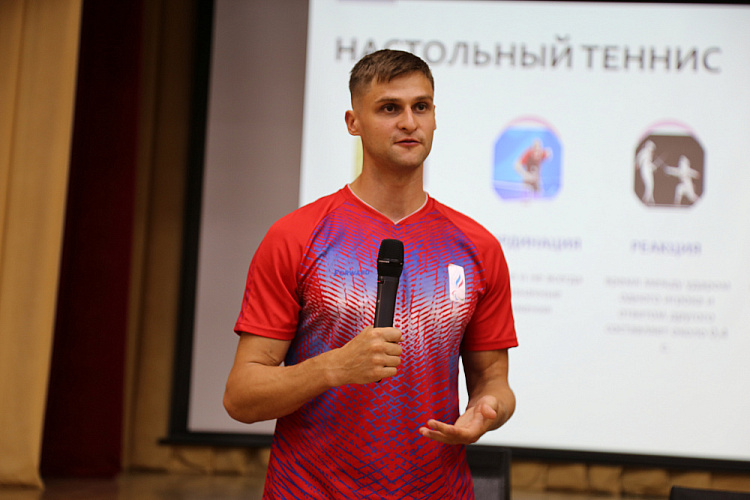 ПКР и Министерство спорта Белгородской области в г. Белгороде провели Паралимпийский урок и мастер-классы для детей с ПОДА