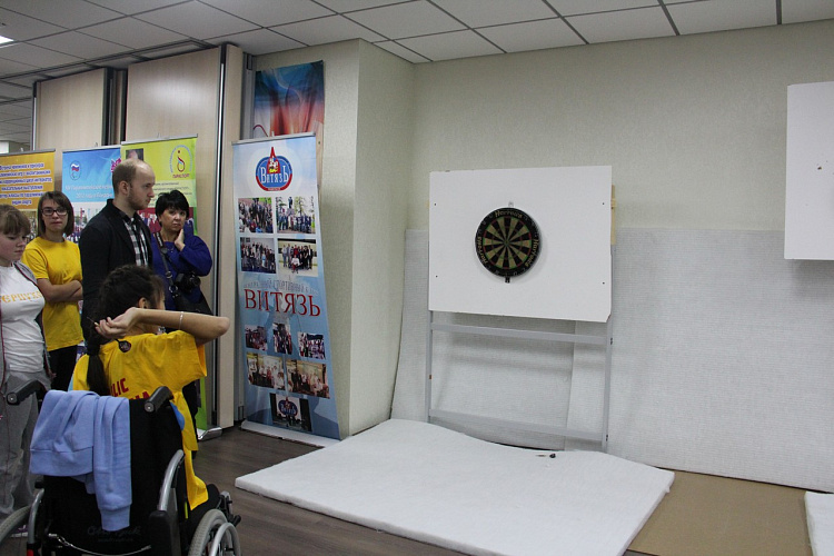 В Универсальном спортивном зале «Паралимпийский» состоялось награждение победителей и призеров соревнований заключительного дня и церемония закрытия Всероссийской спартакиады учащихся учебных заведений по видам спорта лиц с поражением ОДА