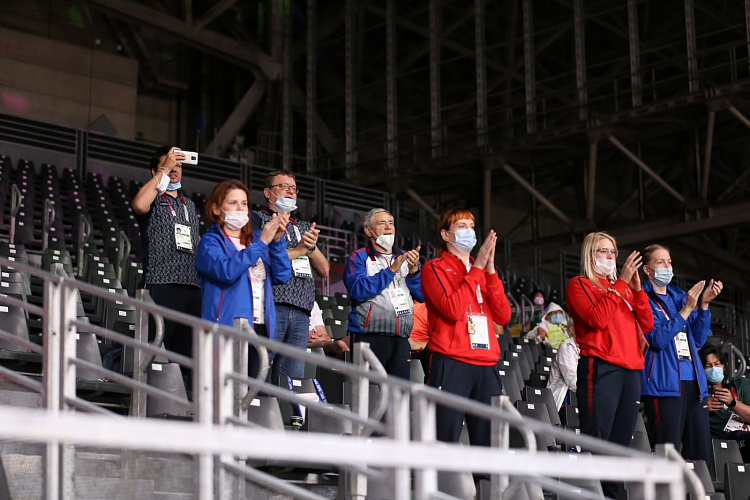 П.А. Рожков, А.А. Строкин в 9-й соревновательный день XVI Паралимпийских летних игр в Токио посетили соревнования по паратхэквондо и полуфинальный матч по волейболу сидя между мужской командой ПКР и сборной Бразилии