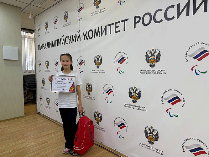 П.А. Рожков вручил призы победителям конкурса рисунков «День Великой Победы глазами детей», посвященного 80-летию Победы в Великой Отечественной войне