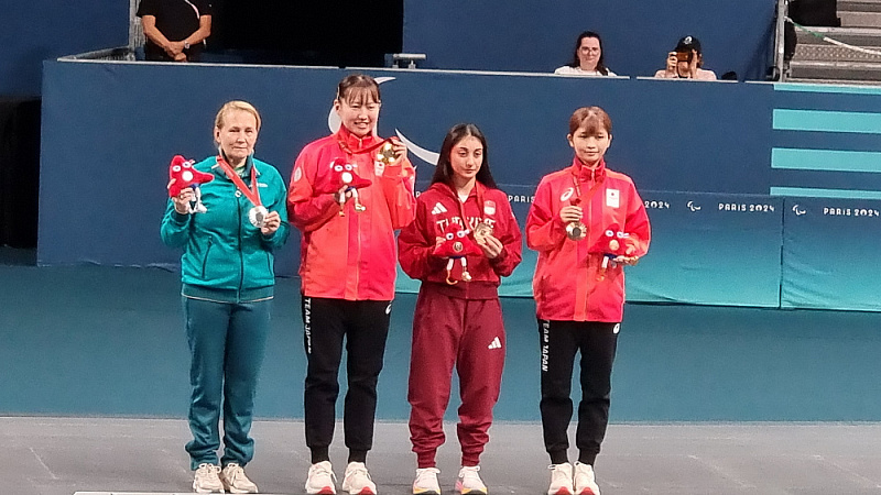 2 золотые, 1 серебряную и 2 бронзовые награды завоевали паралимпийцы из России в восьмой день Паралимпиады в Париже