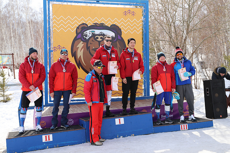 Итоги чемпионата России по горнолыжному спорту слепых 