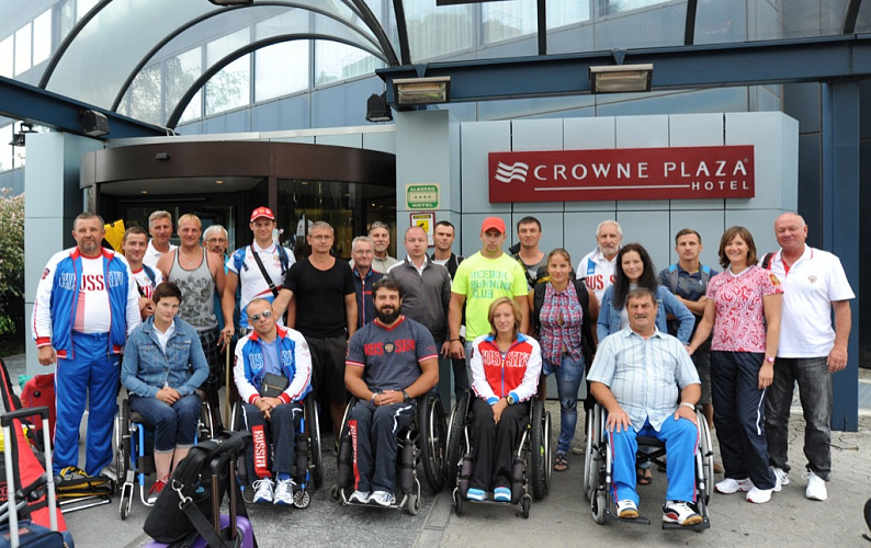 Леонид Крылов, Надежда Андреева и Александра Дупик завоевали для страны квоты на Паралимпийские игры 2016 в Бразилии и медали на чемпионате мира по гребле на байдарках и каноэ в Италии