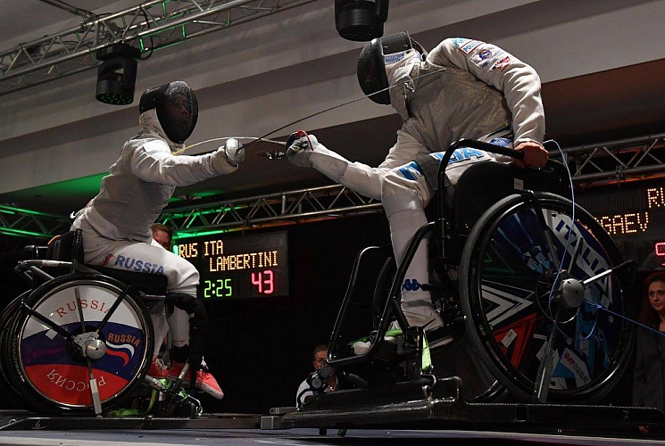 Сборная команда России по фехтованию на колясках завоевала 4 золотые, 5 серебряных и 10 бронзовых медалей по итогам четырех дней чемпионата мира в Италии Сборная команда России по фехтованию на колясках завоевала 4 золотые, 5 серебряных и 10 бронзовых медалей по итогам четырех дней чемпионата мира в Италии