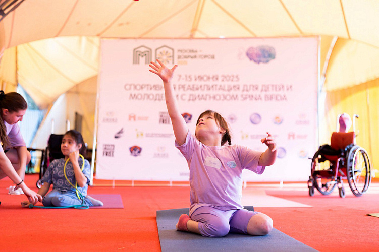 Спортсмены-паралимпийцы провели мастер-классы в рамках фестиваля адаптивного спорта для детей и молодёжи с диагнозом Spina Bifida