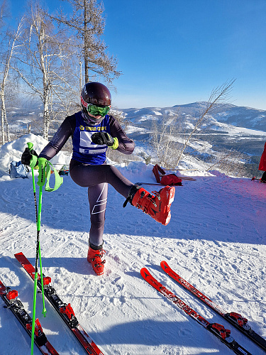 Ворончихина и Бугаев стали абсолютными чемпионами России по горнолыжному спорту лиц с ПОДА