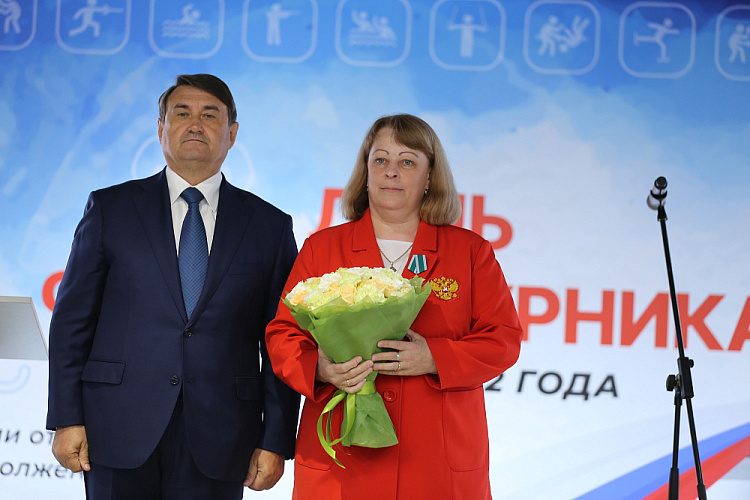 Помощник Президента РФ И.Е. Левитин в Олимпийском комплексе Лужники вручил государственные награды Российской Федерации