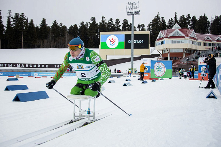 В Ханты-Мансийске определены победители и призеры главного старта по лыжным гонкам и биатлону спорта лиц с ПОДА спортивного сезона 2023 года