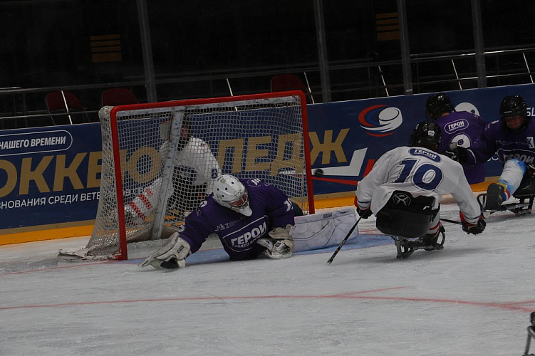 Во Владивостоке завершился Кубок «Герои нашего времени» по следж-хоккею среди ветеранов СВО Во Владивостоке завершился Кубок «Герои нашего времени» по следж-хоккею среди ветеранов СВО