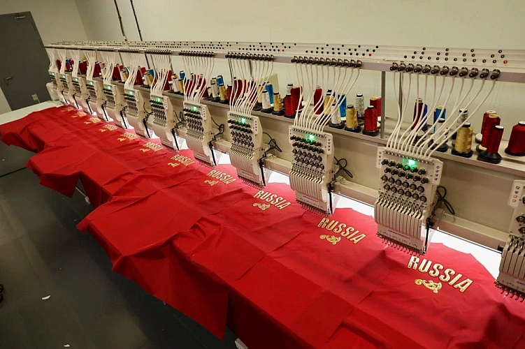 Делегация российских паралимпийцев посетила швейную фабрику «Мануфактуры Bosco»